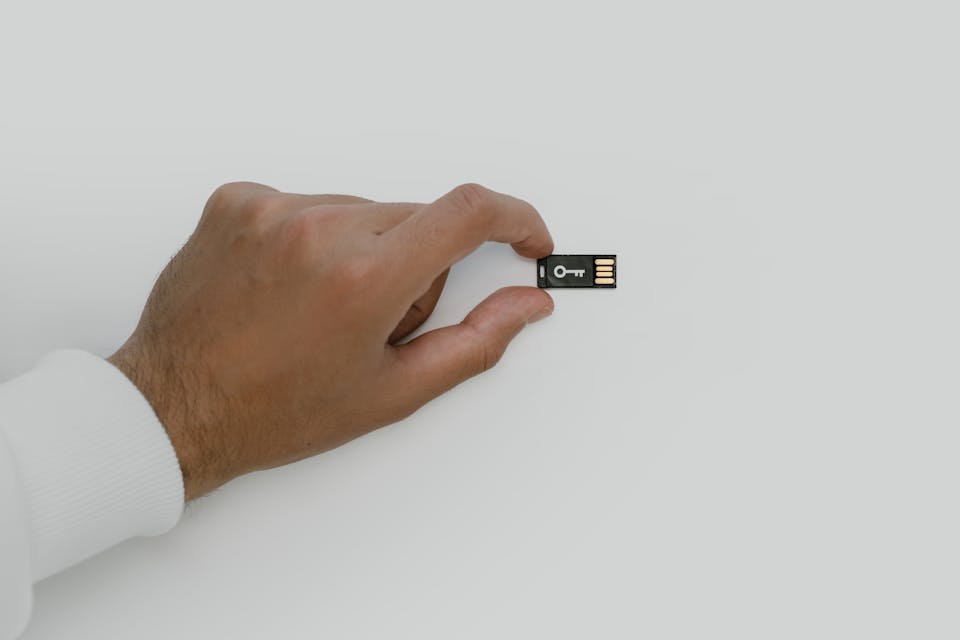 USB-флешки с гравировкой логотипа